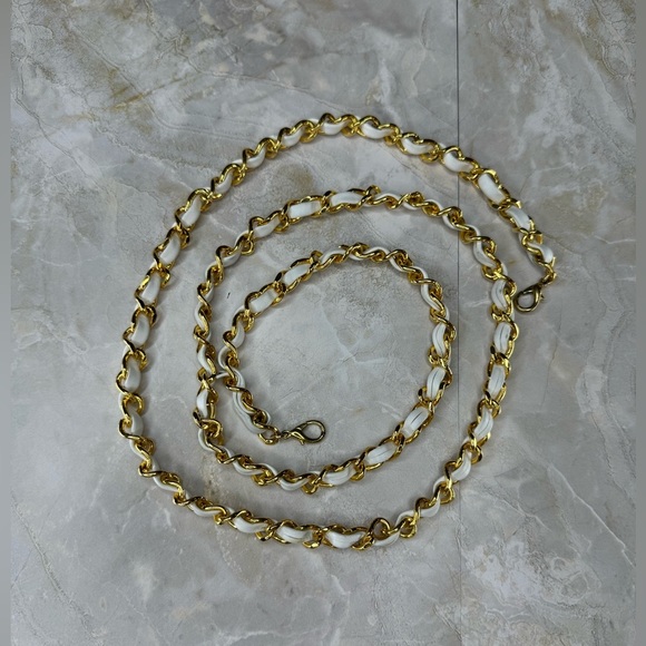 Vintage Chanel White 31 Shopping Tote - Picture 11 of 14